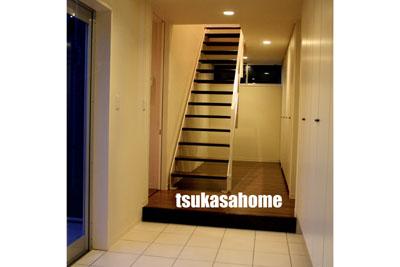 fUCK[WnEX@^Z̓12@t׌Sh