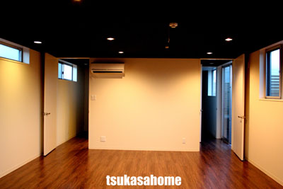 fUCK[WnEX@^Z̓08@t׌Sh